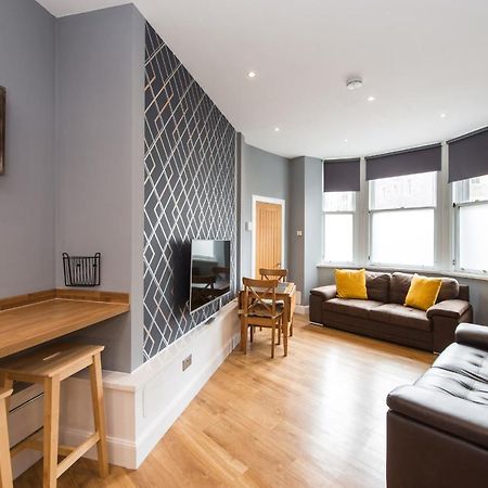 Castle Apt, Modern, Central Единбург Екстериор снимка